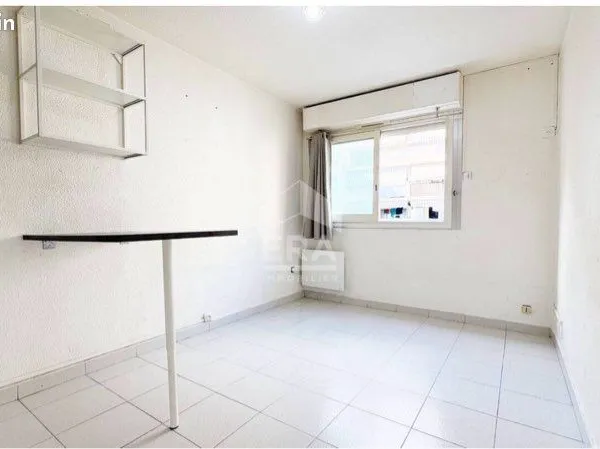 Appartement Location Nice 1p 16m² 700€