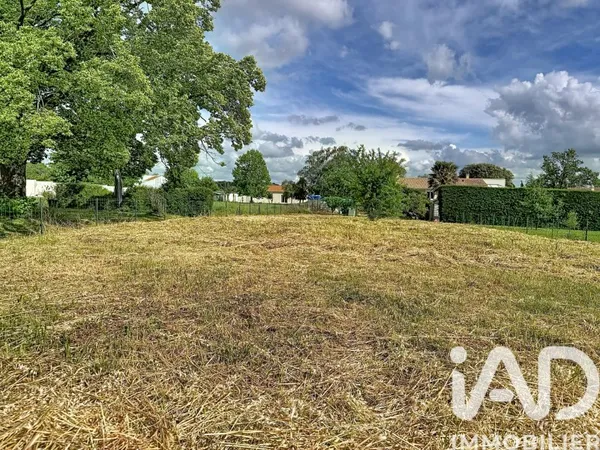 Terrain 544 m²
