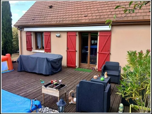 Maison à vendre 4 pièces SAINT MENOUX (03)
