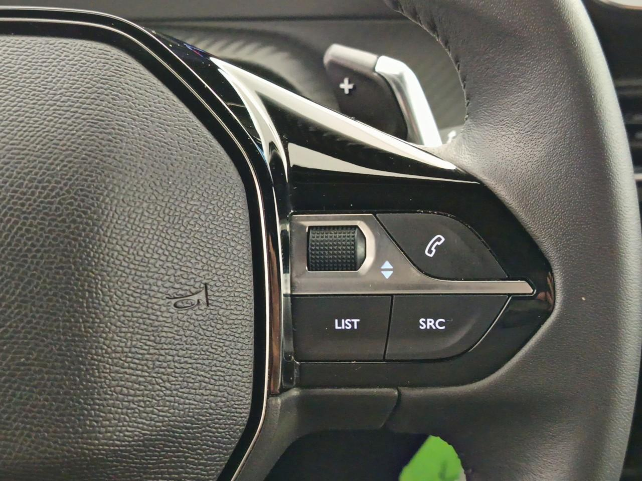 Peugeot 2008 puretech 130 s&s eat8 allure — photo 16