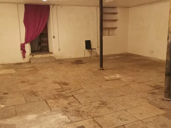 BOUCAU, dépôt / garage 47 m² - loué