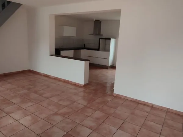 Maison Location Avesnes-les-Aubert 3p 60m² 610€