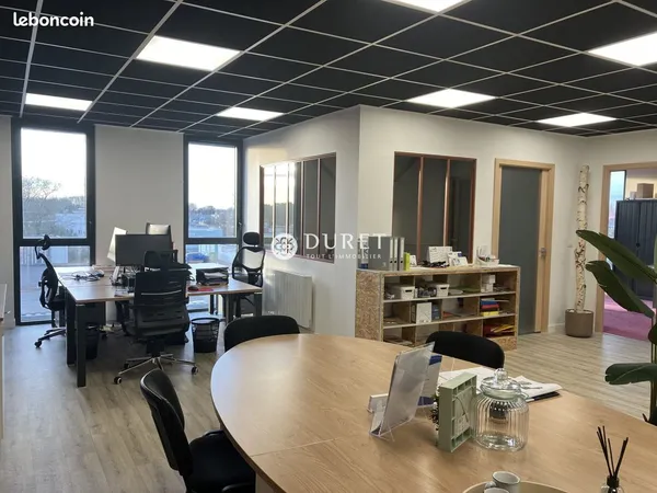 Bureaux 91 m² Challans