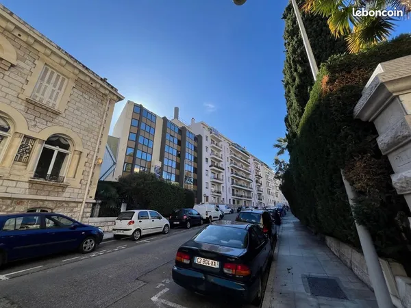 Bureaux 115 m² Nice