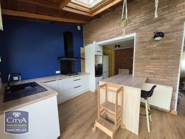 MAISON AVEC JARDIN ET GARAGE