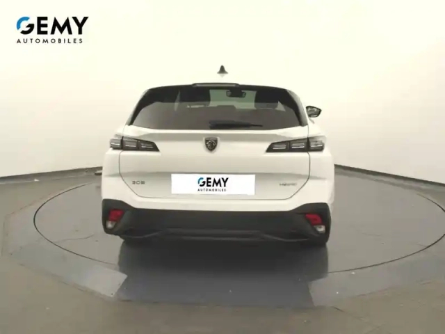 Peugeot 308 sw phev 180 e-eat8 — photo 1
