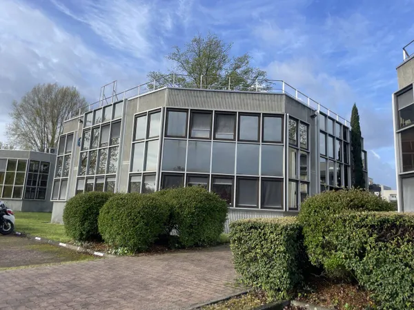 Bureaux 360 m²
