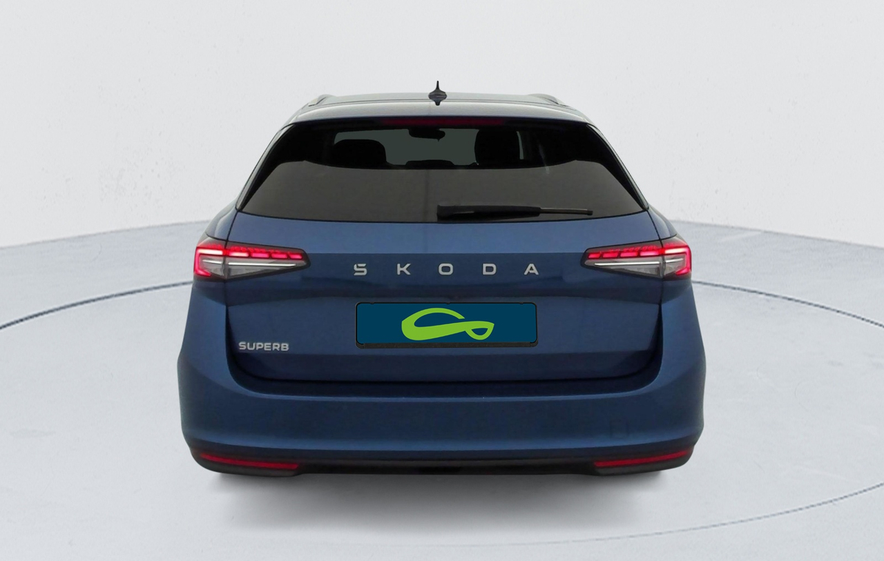 Skoda Superb Combi — photo 4