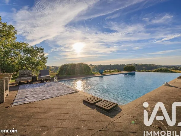 Propriété 6 pièces 195 m²