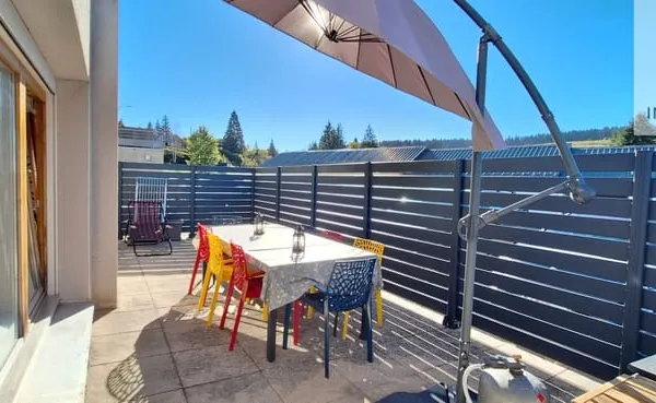 Bel Appartement 2 chambres, terrasse, garage et cave