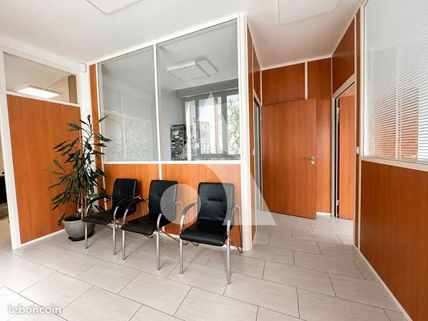 Bureaux 100 m² Saint Ouen