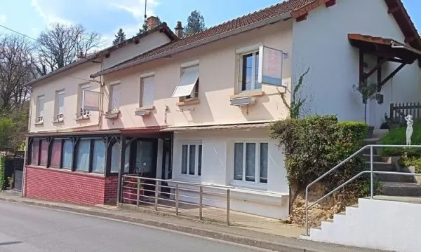 Immeuble de caractère 311 m² - Bords du Cher - Fort potentie