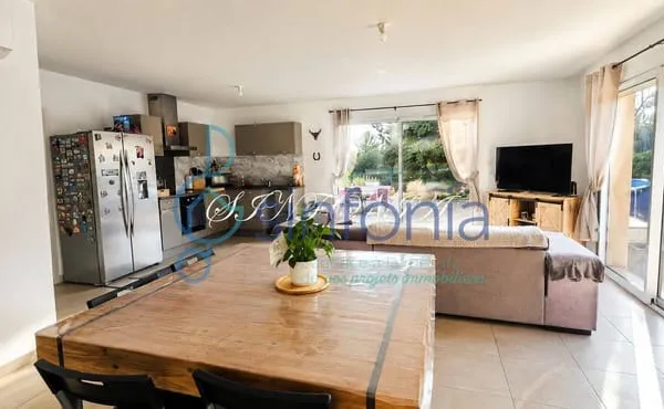 Maison de plain-pied 5 pièces 91 m²