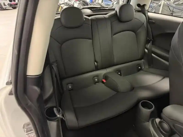 Mini Mini cooper 136ch edition premium plus bva7 — photo 8