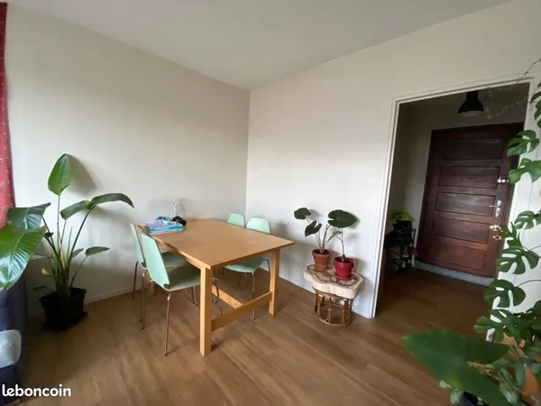 Appartement T2 Bron Mermoz Pinnel