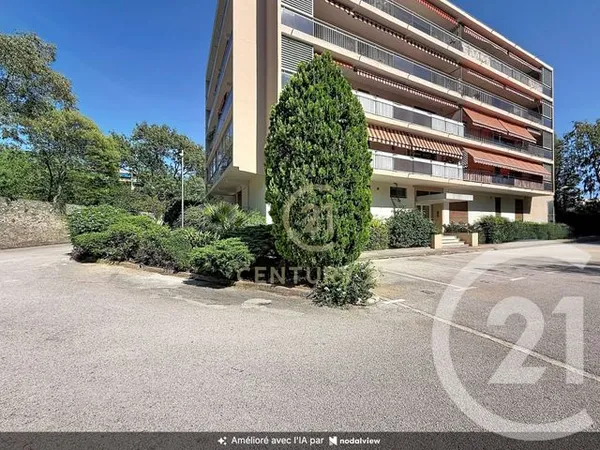 Appartement 4 pièces 81 m²