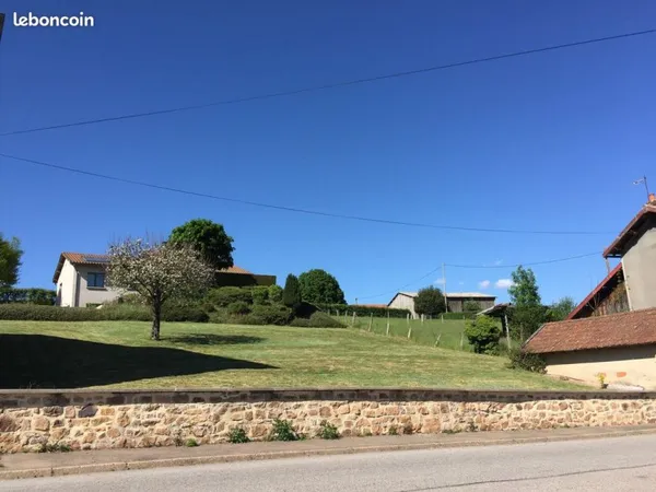 Terrain 735m² constructible