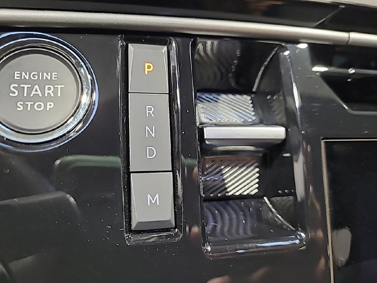 Peugeot 5008 1.2 hybrid 145 e-dcs6 allure — photo 19