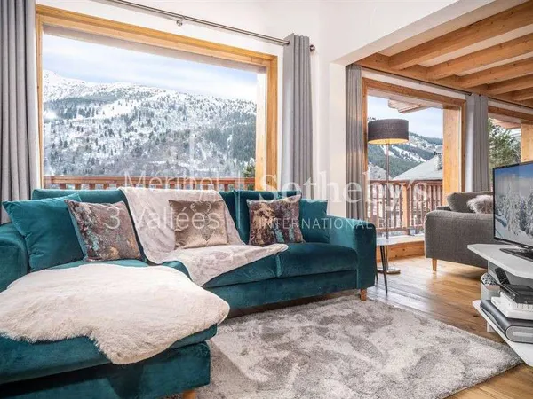 Chalet 9 pièces 245 m²