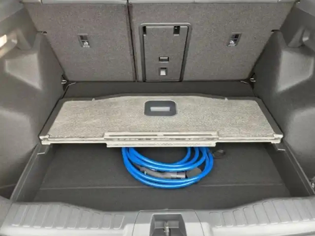 Ford Explorer 286ch extended range 79kwh pack premium rwd — photo 10