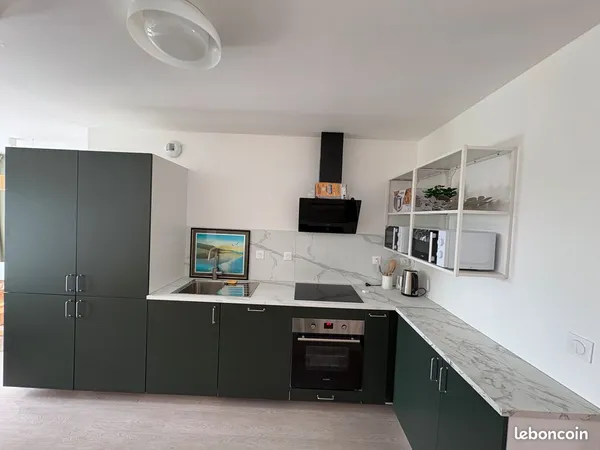 Chambre meublée 10m² à l'étage, accès direct terrasse — Coloc neuve 5 pers., Aulnay-sous-Bois