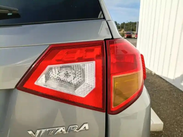 Suzuki Vitara 1.6 vvt pack auto — photo 20