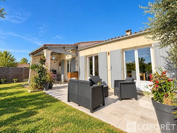 Maison de plain-pied 6 pièces 152 m²