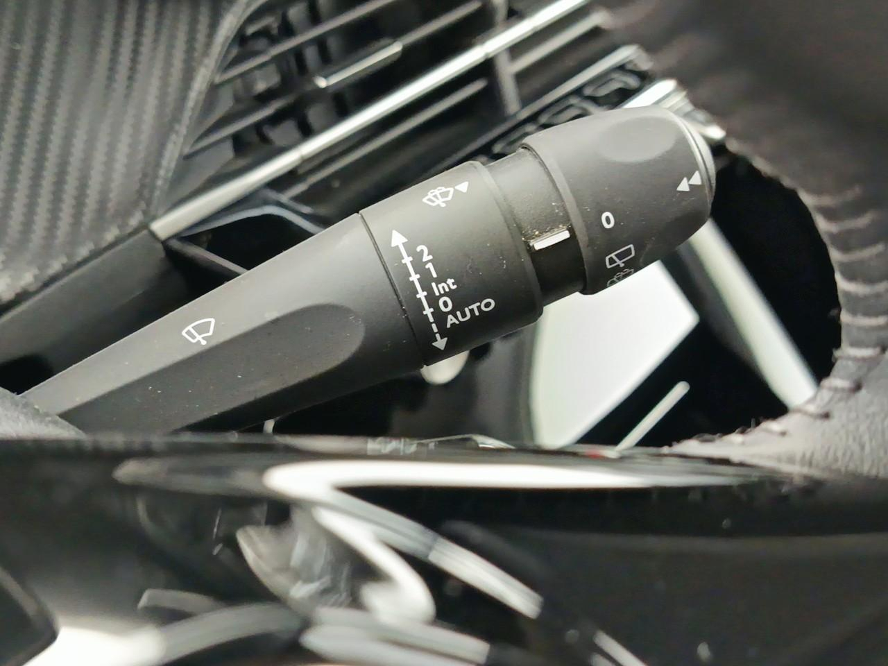 Peugeot 208 puretech 100 s&s bvm6 allure — photo 24