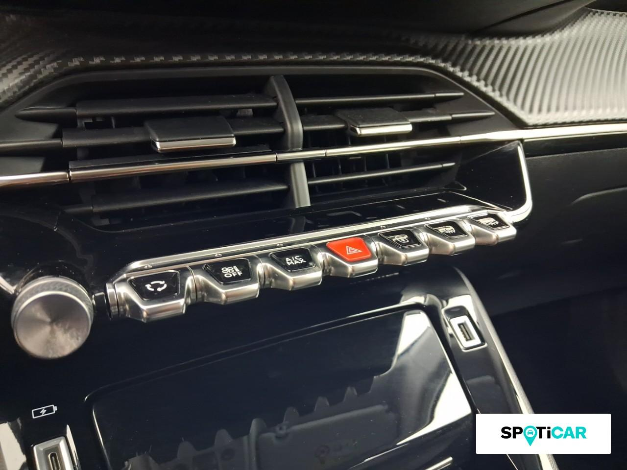 Peugeot 2008 1.2 puretech 130ch s&s allure pack — photo 15