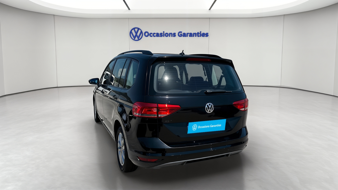 Volkswagen Touran 1.6 TDI 115 BMT DSG7 — photo 3