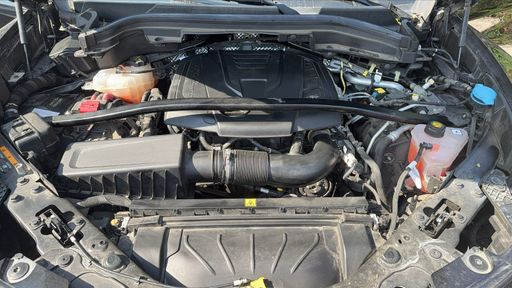 Alfa Romeo Stelvio 2.0 T4 MAir 200 Q4 AT 8 - Super – 2019 – 65070 km – Essence – Boîte Automatique — photo 30