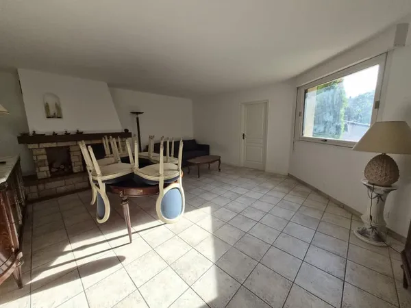 T4 MEUBLE ILE VERTE