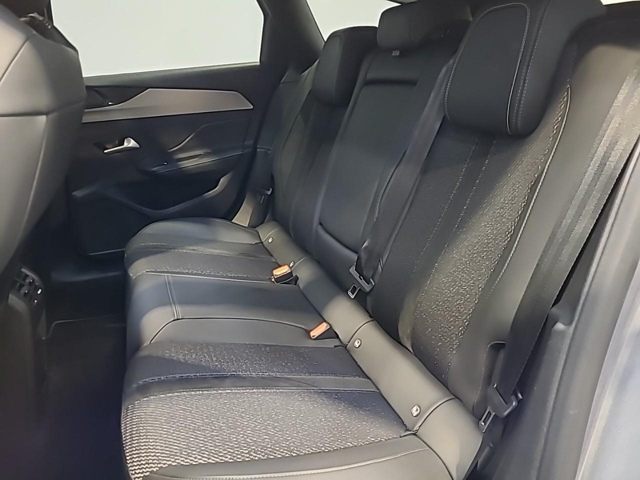 Peugeot 308 sw hybrid 136 e-dcs6 gt — photo 13