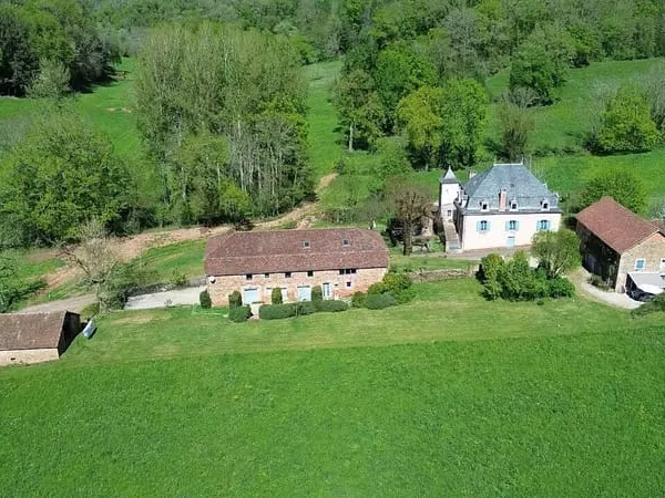 Hôtellerie et restauration Vente Saint-Michel-Loubéjou 27p 664m² 910000€