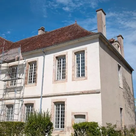 URGENT - Semur-en-Auxois - T4 118m² à terminer - Toiture ~80 000 en plus à prévoir - Vue vieille vil