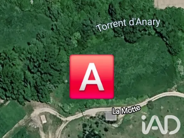 Terrain 2500 m²