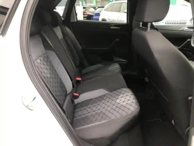 Volkswagen Polo 1.0 tsi 95ch r-line edition — photo 9