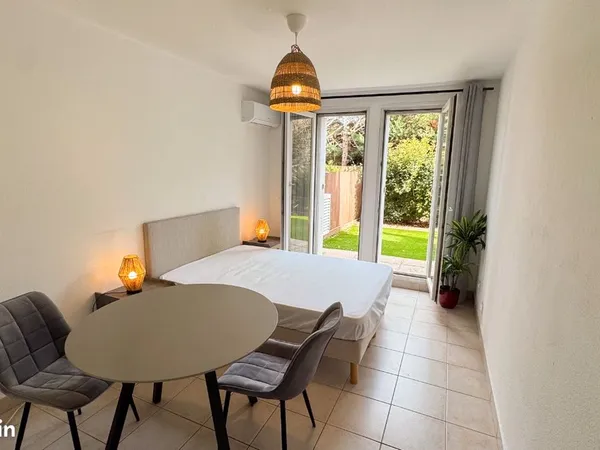 Chambre meublée avec accès direct au jardin - Cogolin - 540 par mois charges comprises