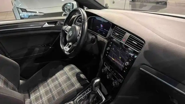 Volkswagen Golf 1.4 hybrid rechargeable opf 204 dsg6 — photo 23