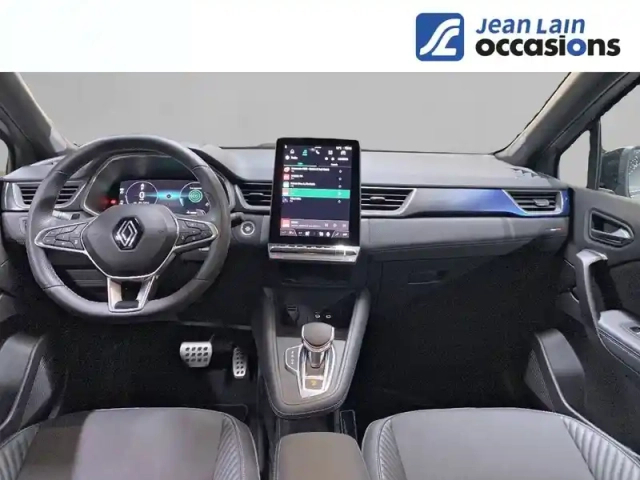 Renault Captur mild hybrid 160 edc — photo 18