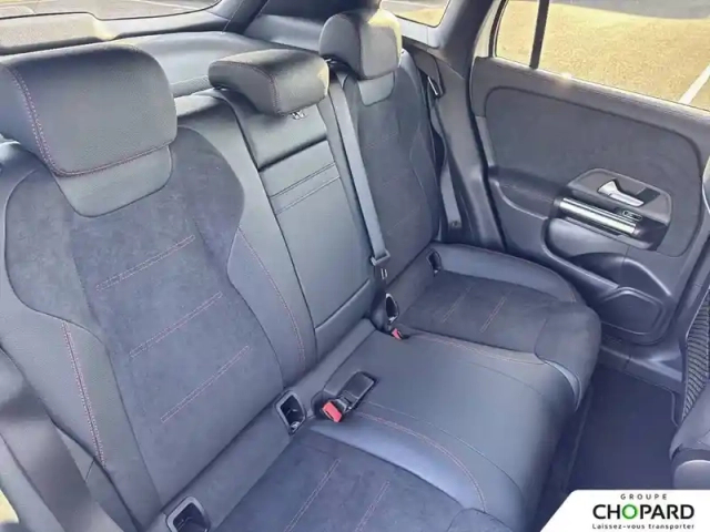 Mercedes Eqa 250+ — photo 20