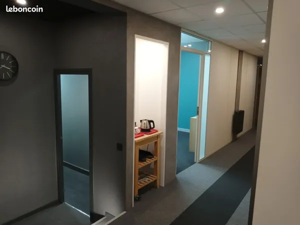 Bureau meublé à louer dans zone stratégique