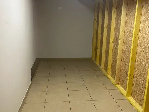 Box à louer la roche sur yon - 10m2 - stockage - garde meubles
