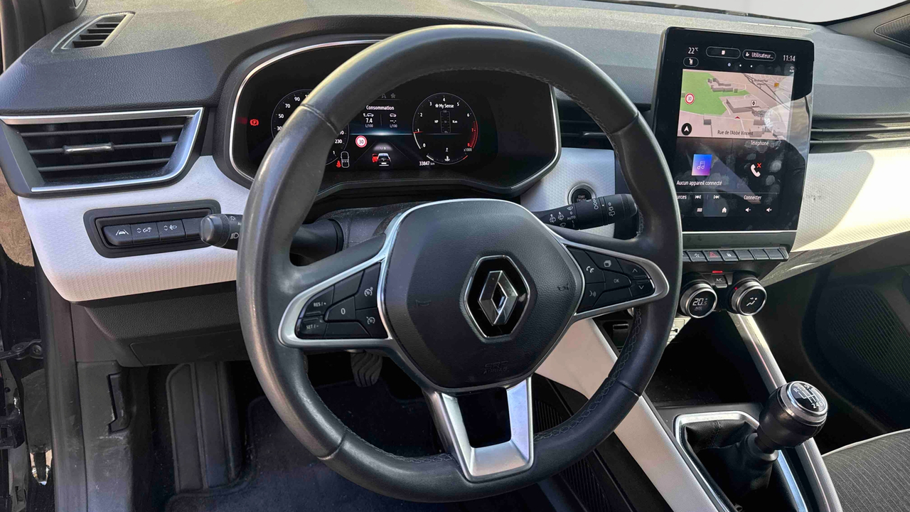 Renault Clio TCe 90 — photo 10