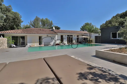 Maison 5 pièces 162 m²