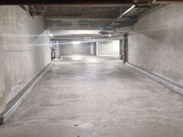 Parking 15 m²