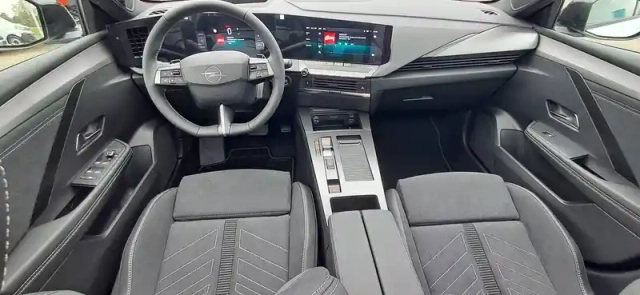 Opel Astra 1.2 turbo hybride 145 ch automatique — photo 12