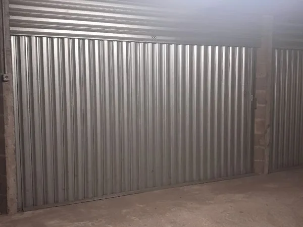 Loue garage fermé