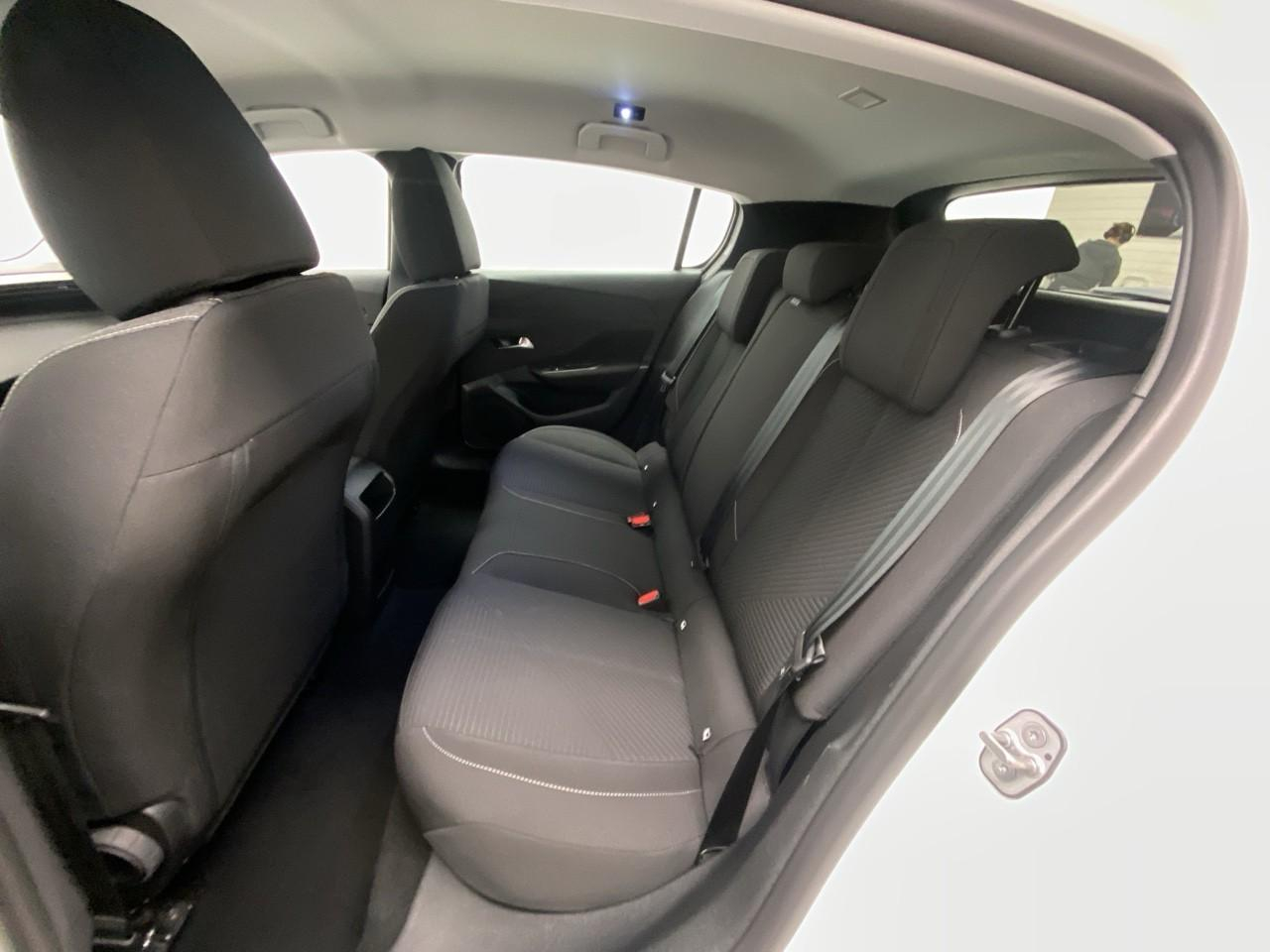 Peugeot 308 phev 180 e-eat8 active pack — photo 10