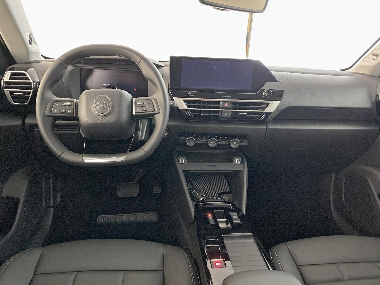 Citroën C4 X hybride 145 ch e-dcs6 max — photo 8
